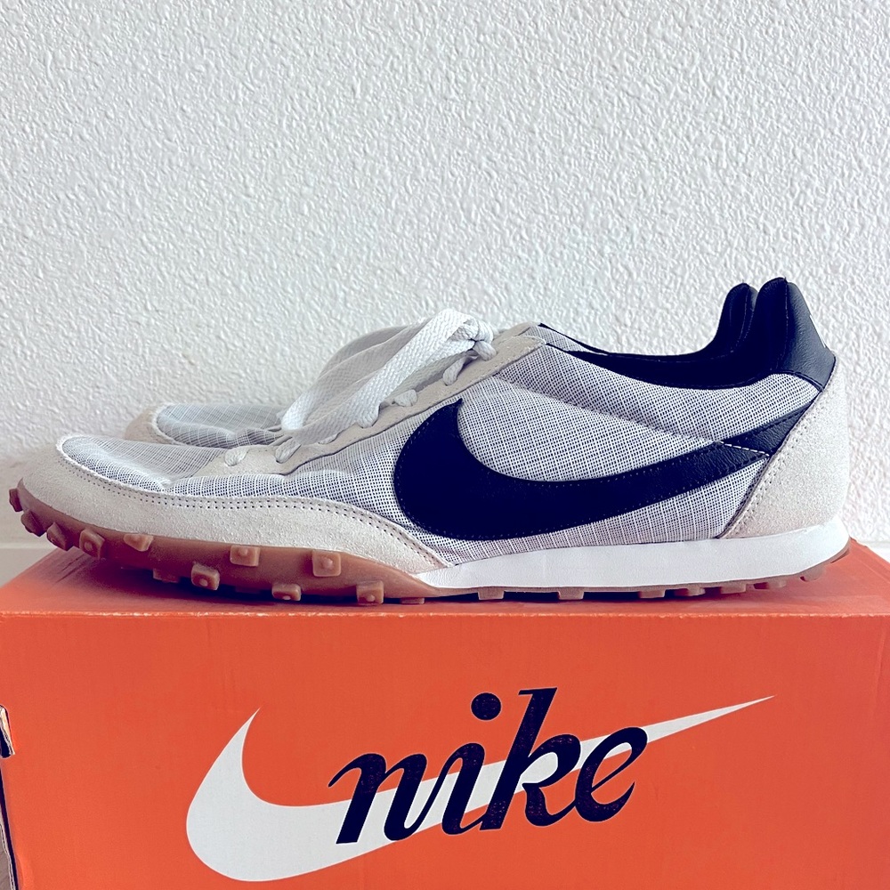 VINTAGE RETRO OG 2016 NIKE WAFFLE RACER 
Style: 876255-100